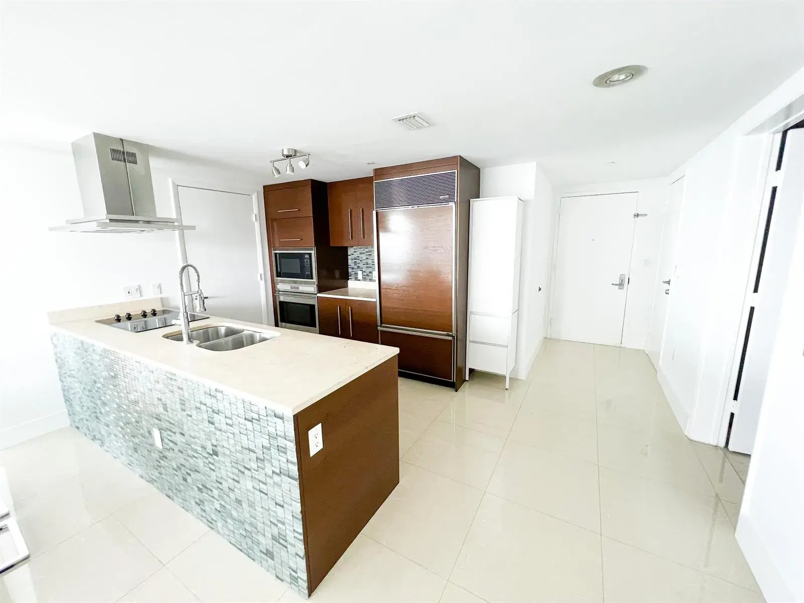 495 Brickell Avenue # 2611, Miami FL 33131