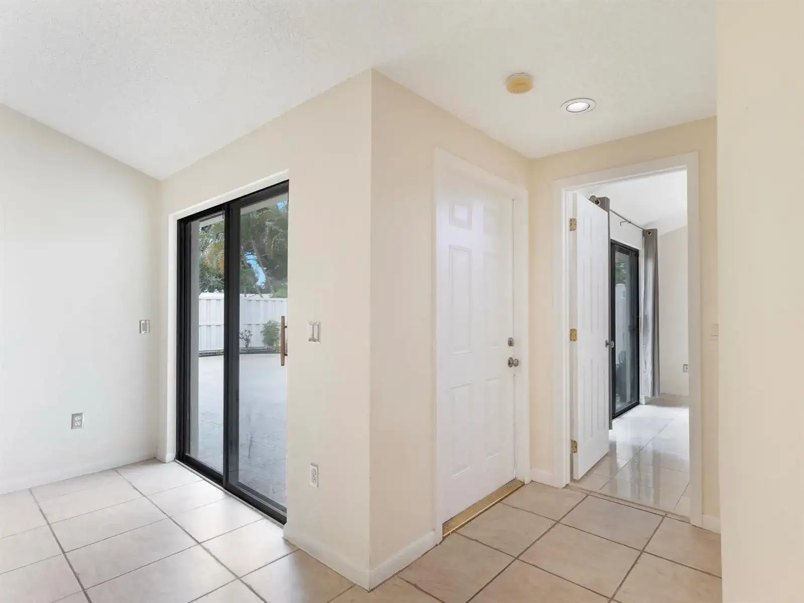 5933 Golden Eagle Circle, Palm Beach Gardens FL 33418 photo 5