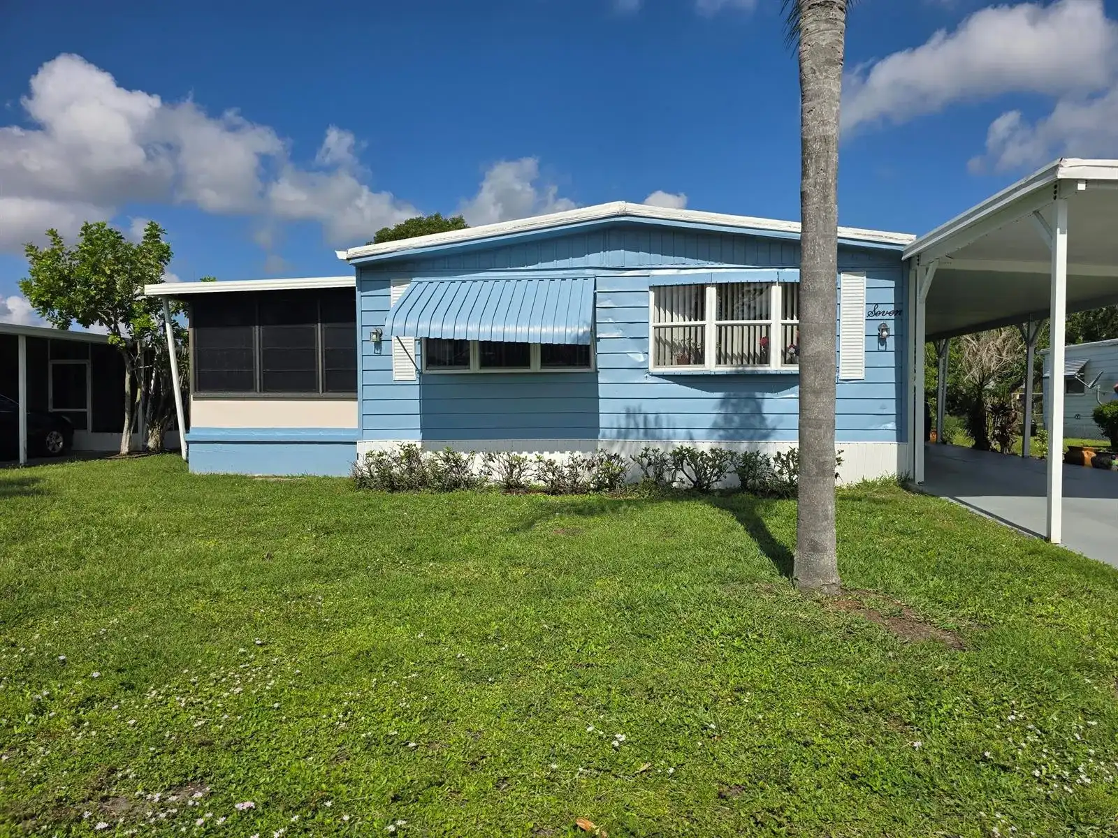 7 Madrid Lane, Port St. Lucie FL 34952