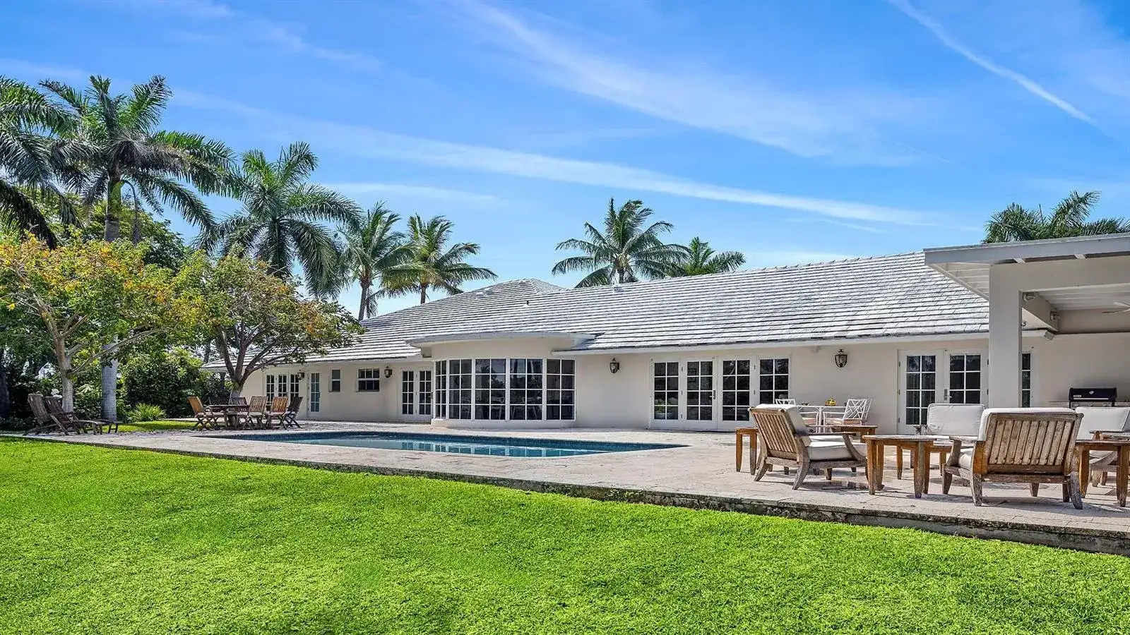 335 Old School Road, Gulf Stream FL 33483 photo 2