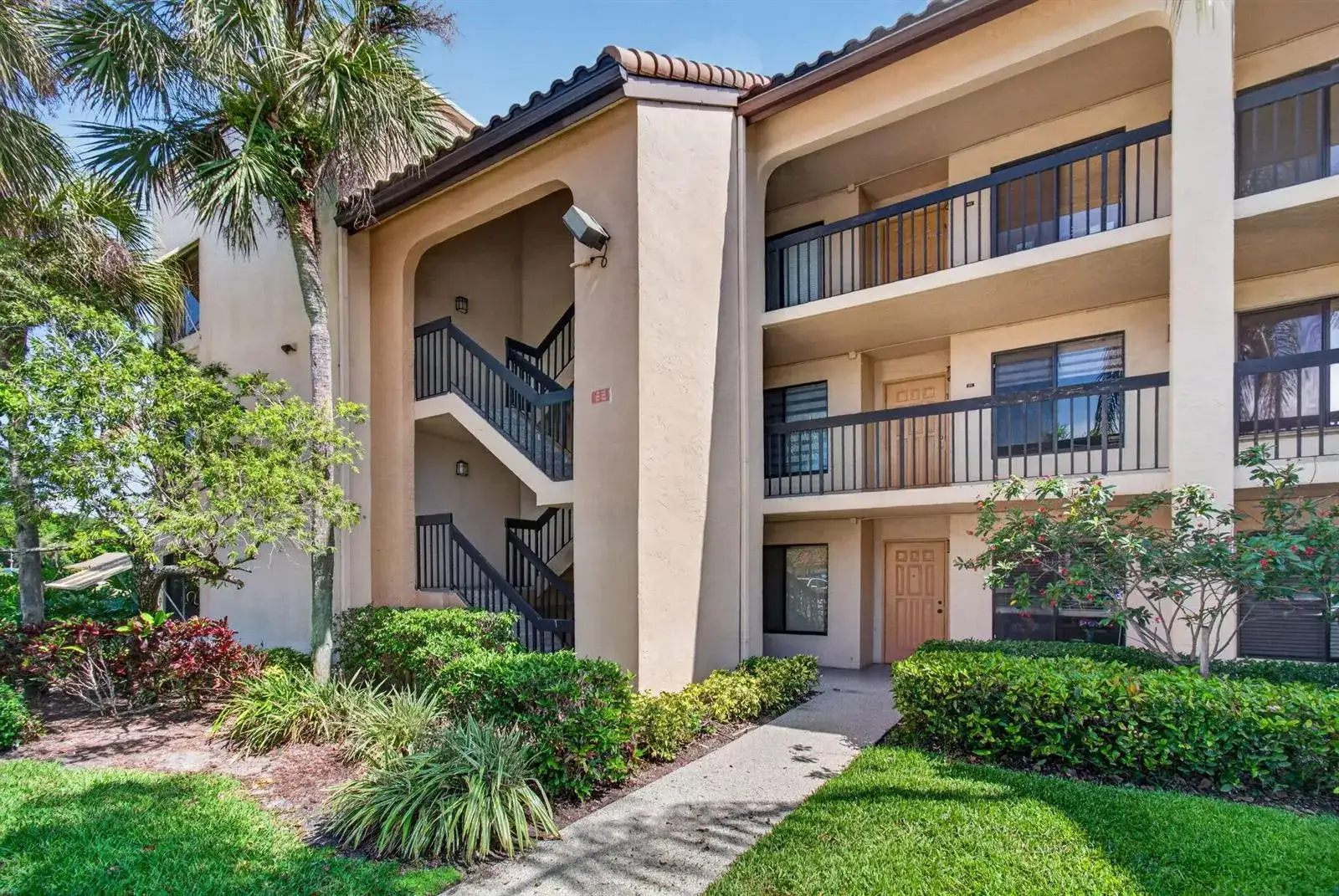 10174 Mangrove Drive # 201, Boynton Beach FL 33437 photo 3
