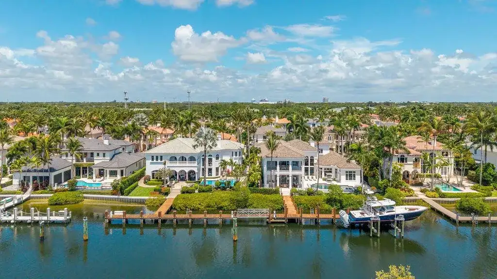 792 Harbour Isles Court, West Palm Beach FL 33410 photo 3