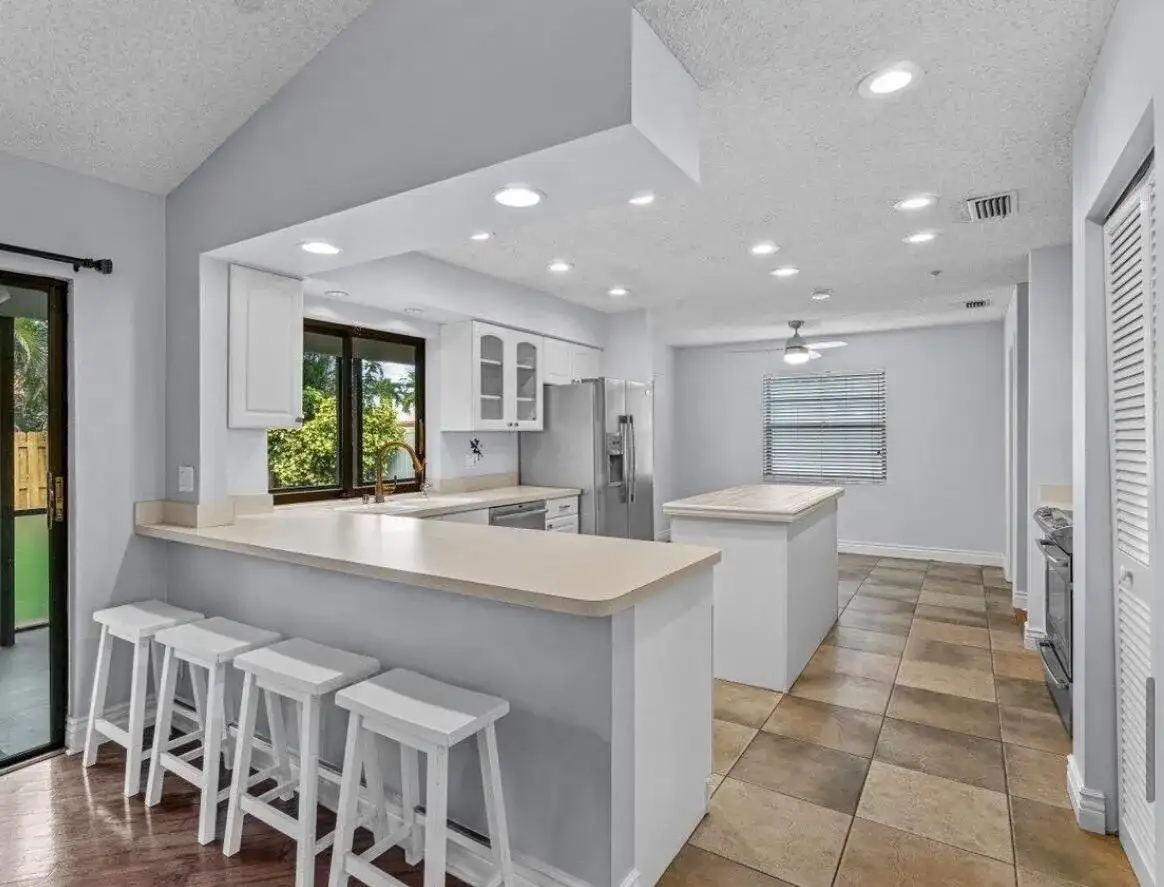 6875 Calle Del Paz S, Boca Raton FL 33433 photo 2