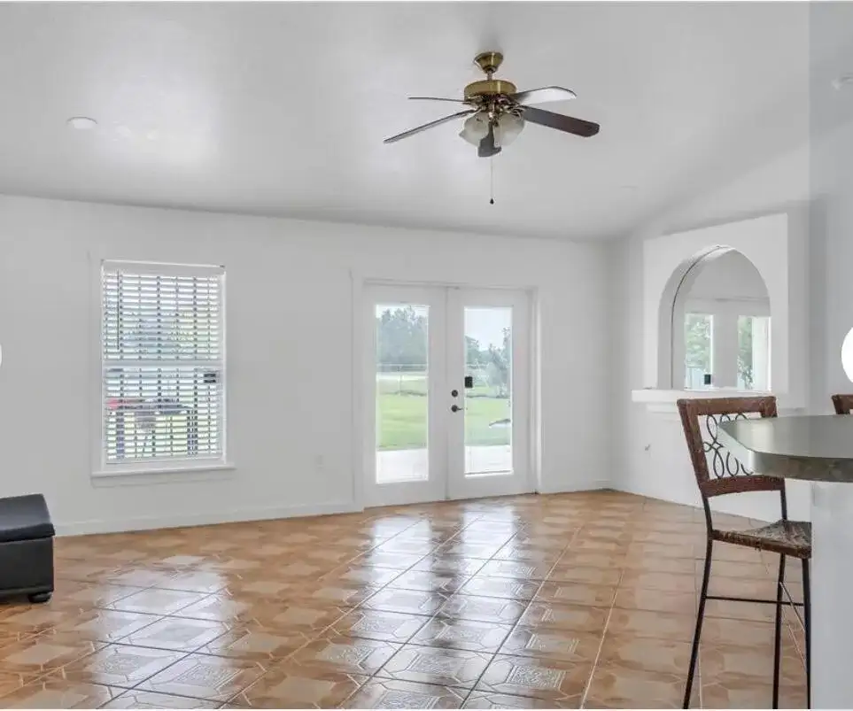 34 Bradford Court, Kissimmee FL 34758 photo 2