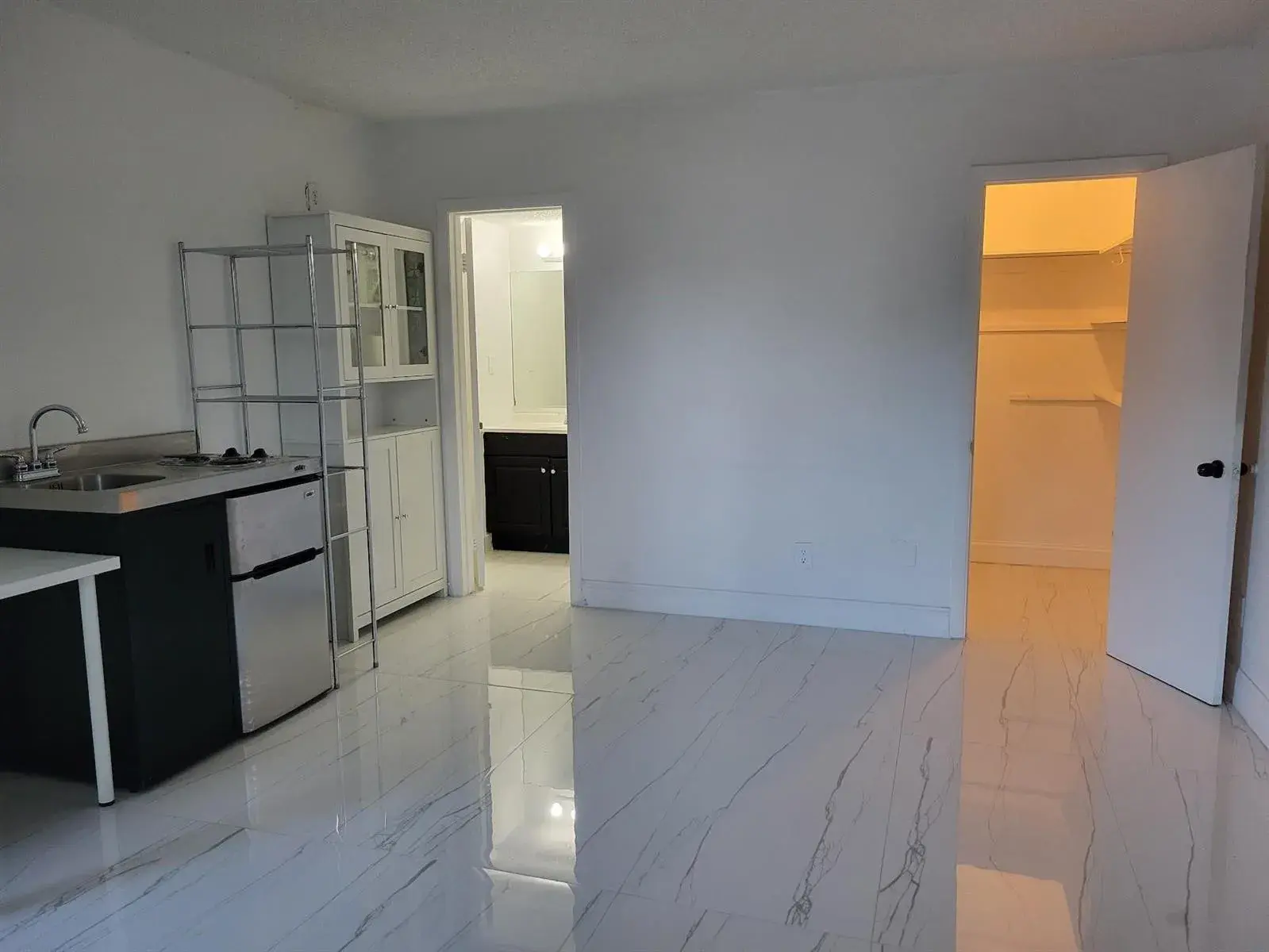 1300 NW 4th Avenue # B, Fort Lauderdale FL 33311