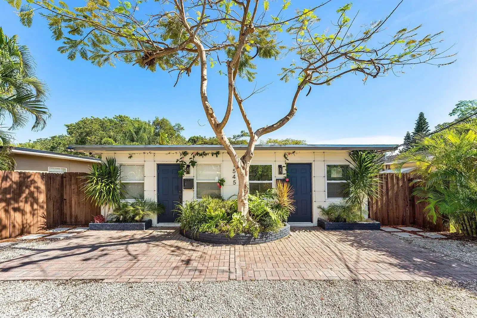 1545 NE 32nd Street, Oakland Park FL 33334