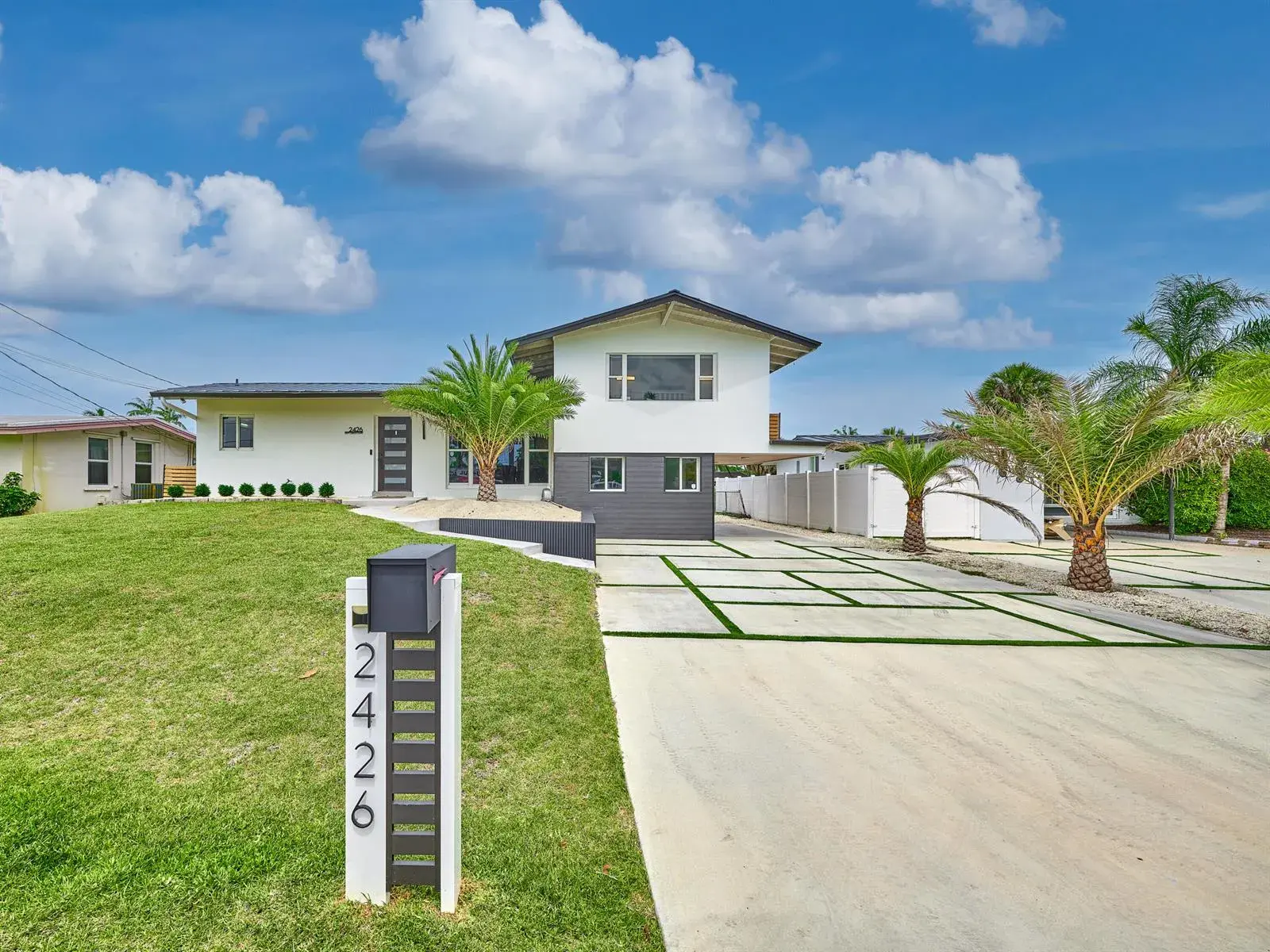 2426 Key Largo Lane, Fort Lauderdale FL 33312