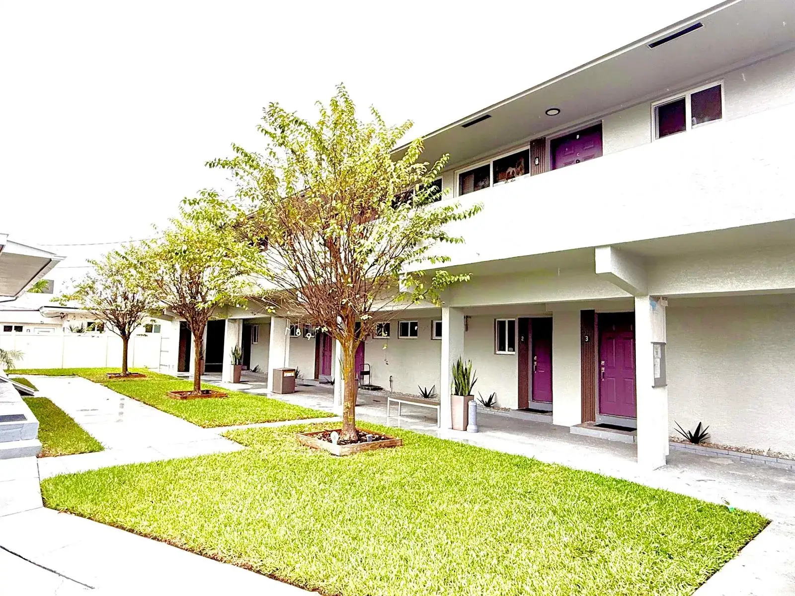 720 NE 7th Street # 2a, Hallandale Beach FL 33009