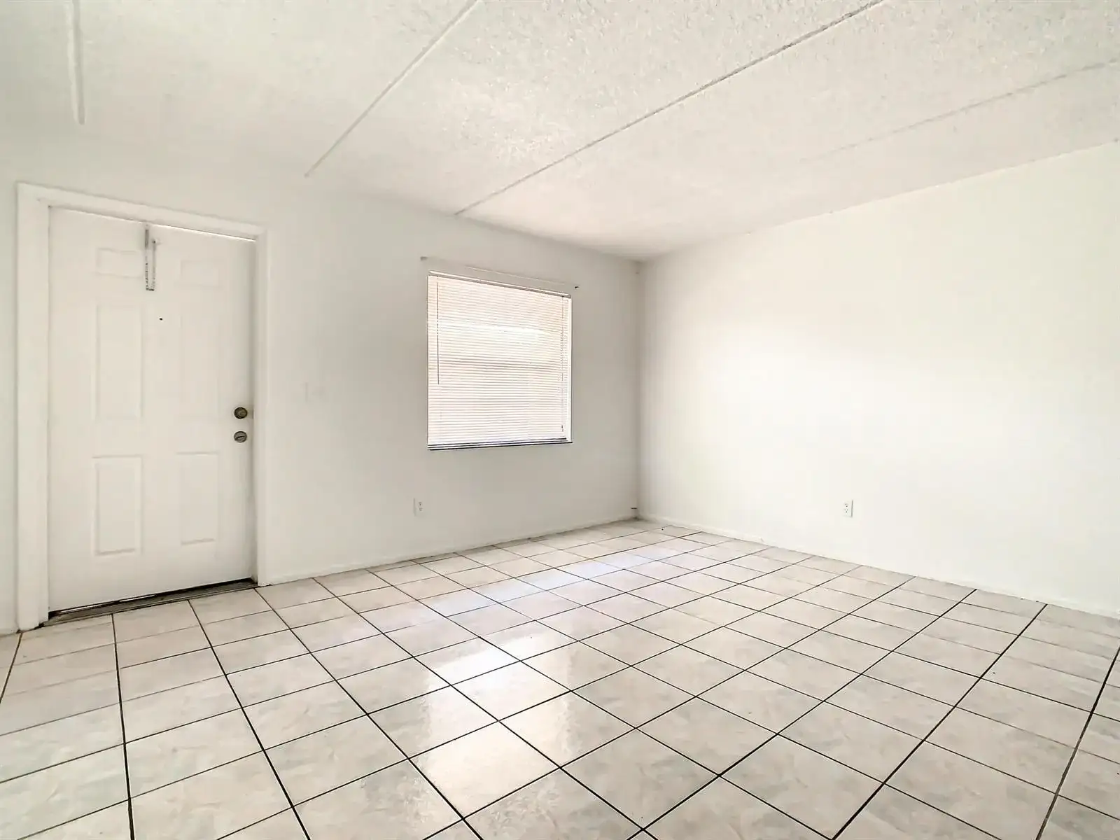 714 Michigan Court # 4, FL 34769 photo 4