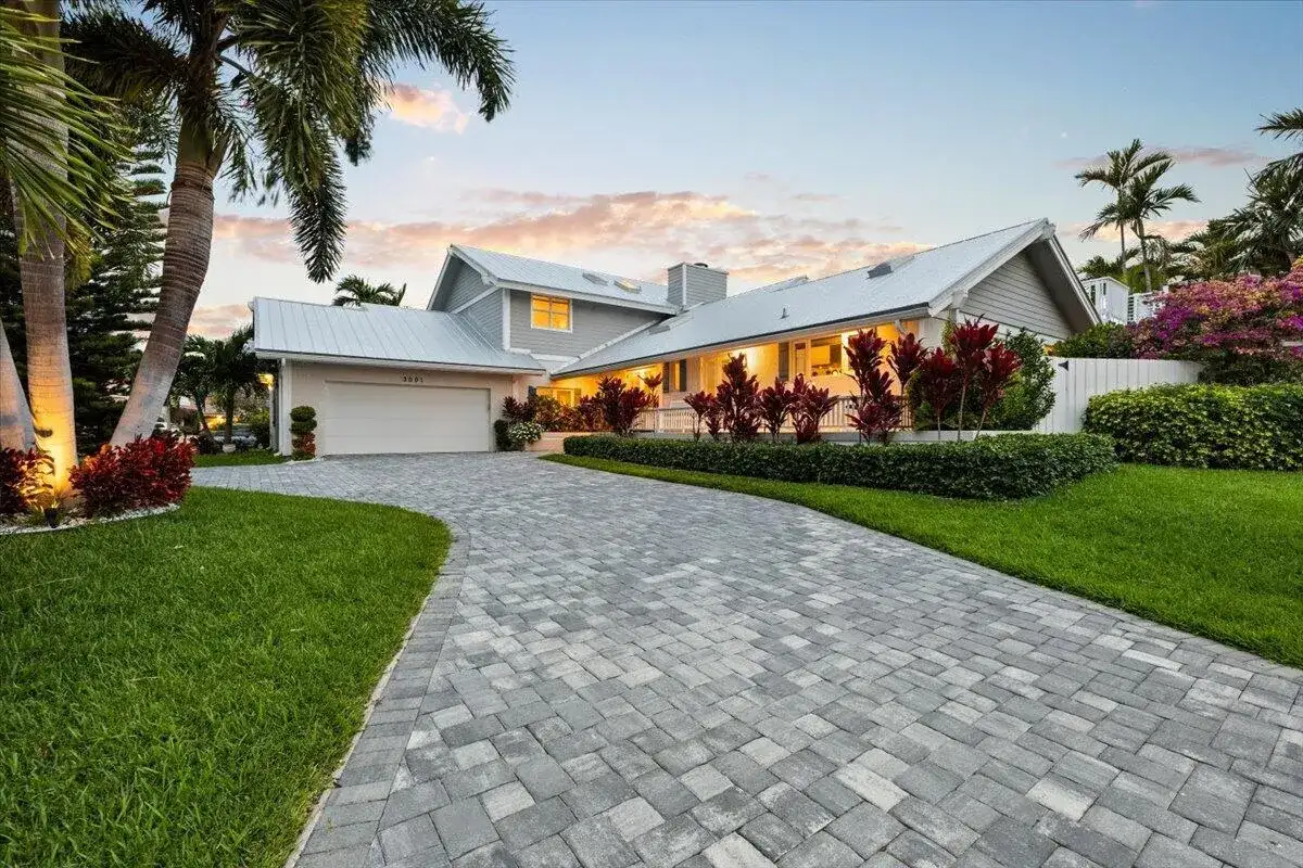 3001 Jasmine Court, Delray Beach FL 33483 photo 2