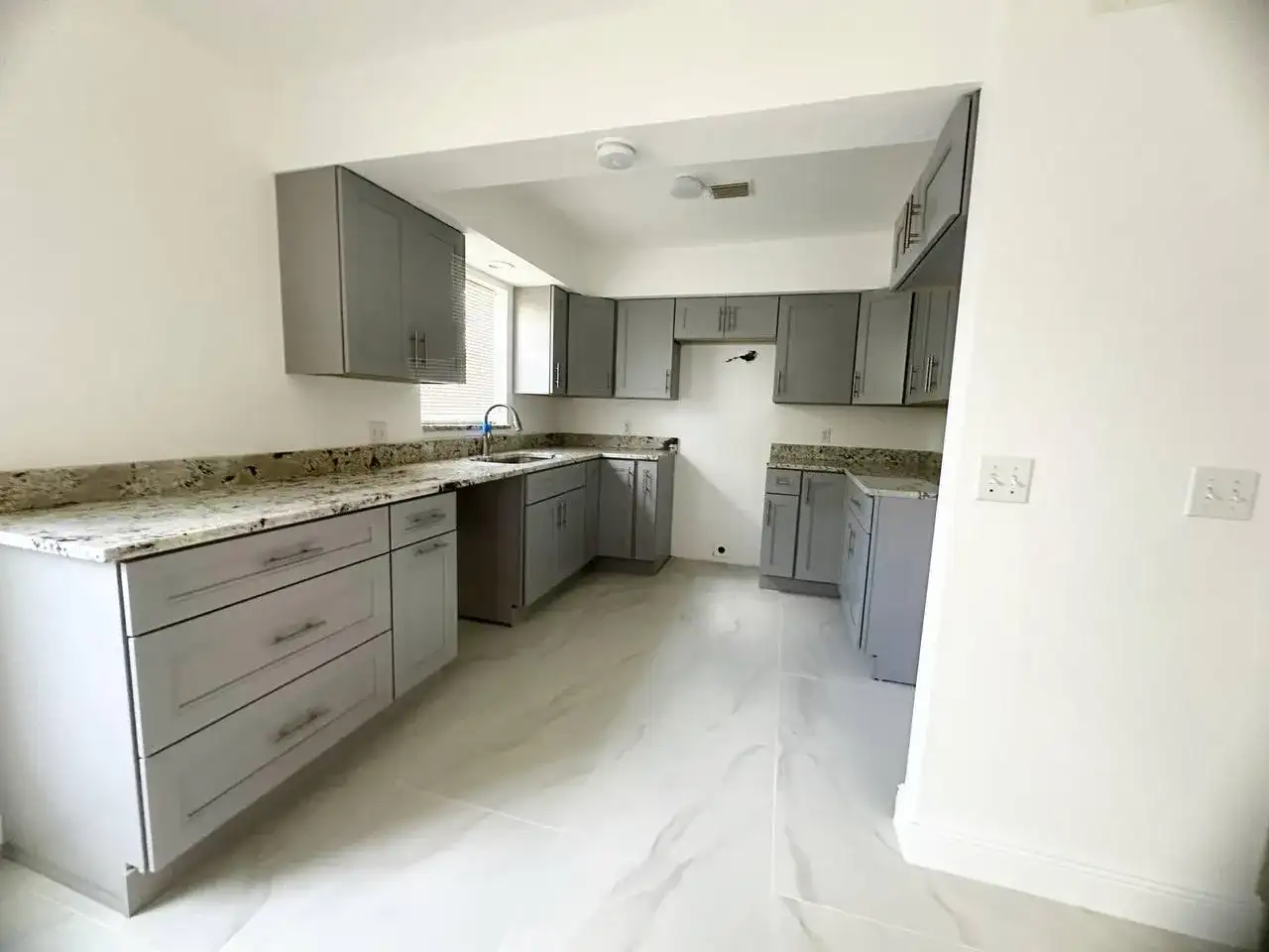 1033 Goldenrod Road, Wellington FL 33414 photo 4