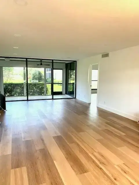 10 SE Turtle Creek Drive Unit B, Tequesta FL 33469 photo 2