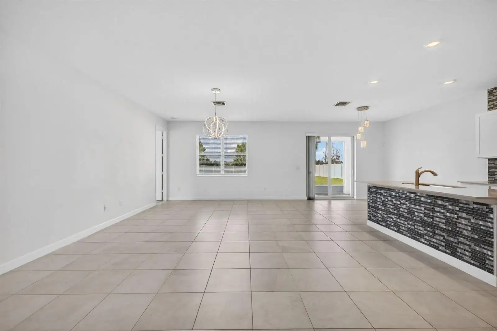 13275 NW Copper Creek Drive, Port St. Lucie FL 34987 photo 4