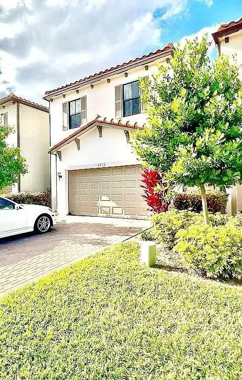 3016 King Palm Way, Riviera Beach FL 33410 photo 3