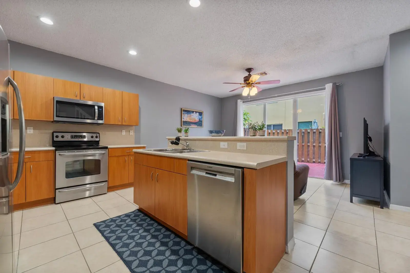 934 NE 42nd Terrace, Homestead FL 33033