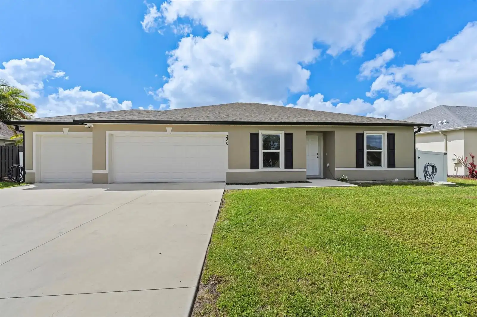 380 SW Donna Terrace, Port St. Lucie FL 34984