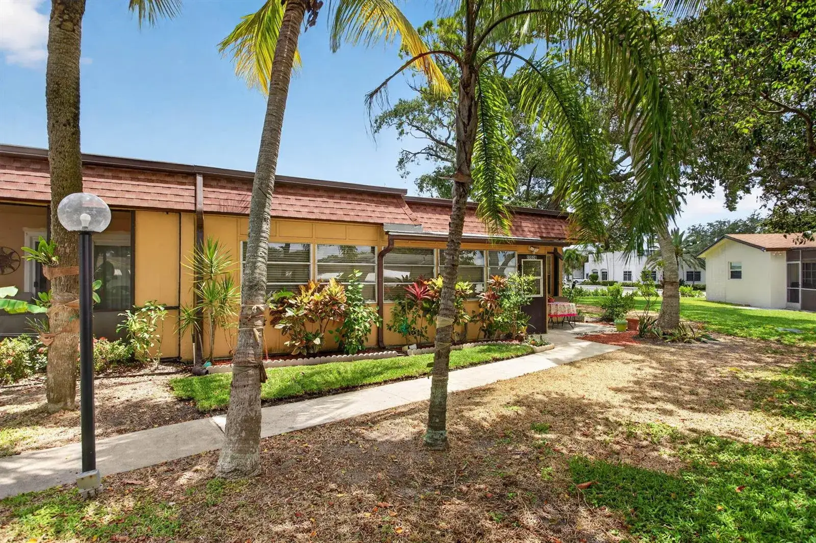 2002 SW Natura Boulevard # B, Deerfield Beach FL 33441