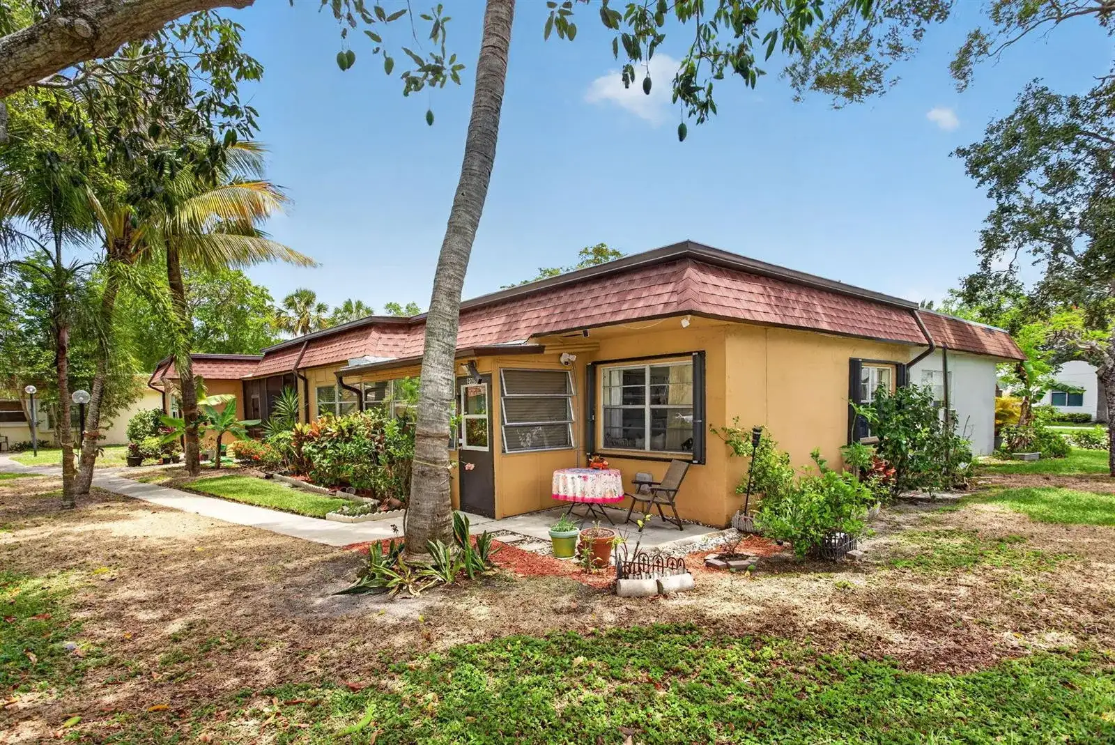 2002 SW Natura Boulevard # B, Deerfield Beach FL 33441 photo 2