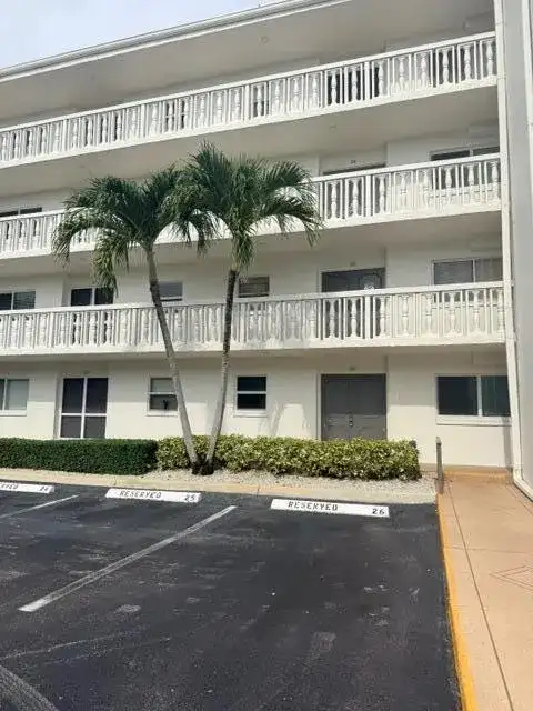 3326 Arcara Way # 108, Lake Worth FL 33467 photo 2