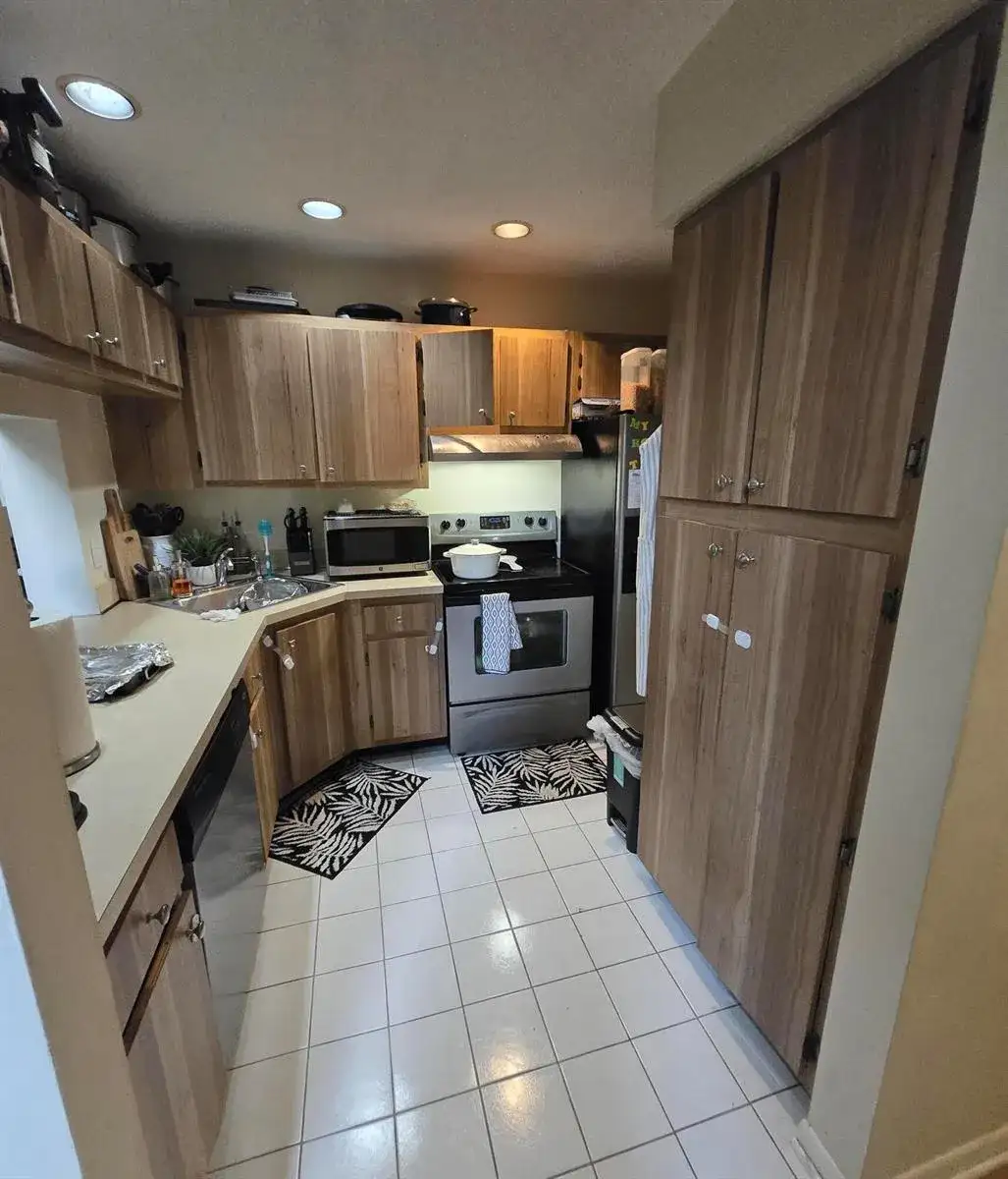1009 Green Pine Boulevard # D3, West Palm Beach FL 33409 photo 5