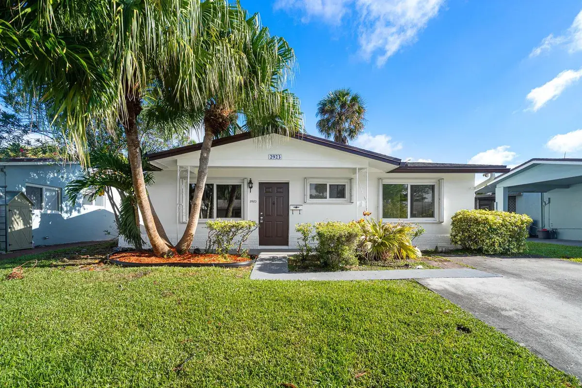 2923 NW 48th Street, Fort Lauderdale FL 33309