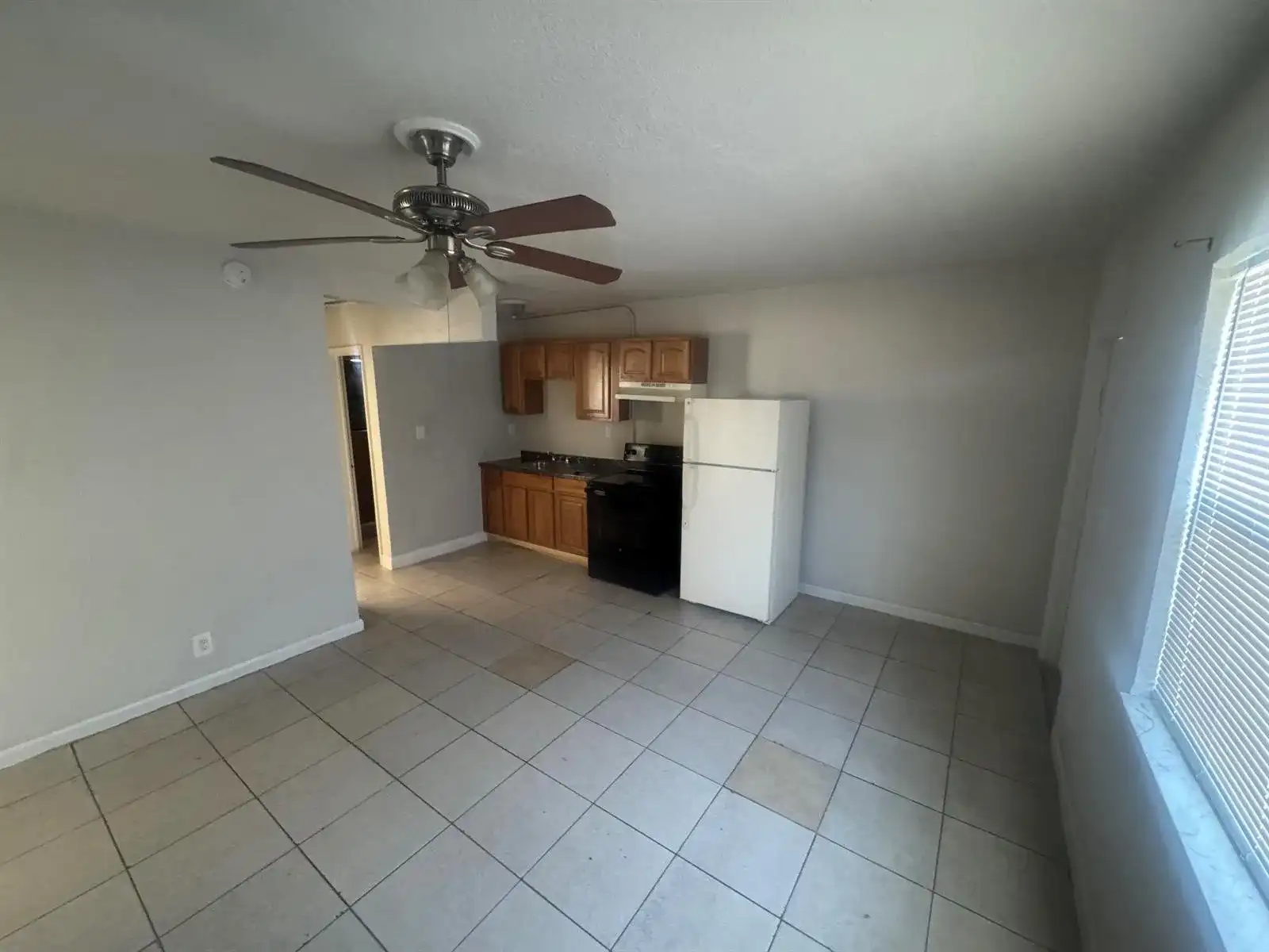 4401 SW 20th Street # 5, West Park FL 33023