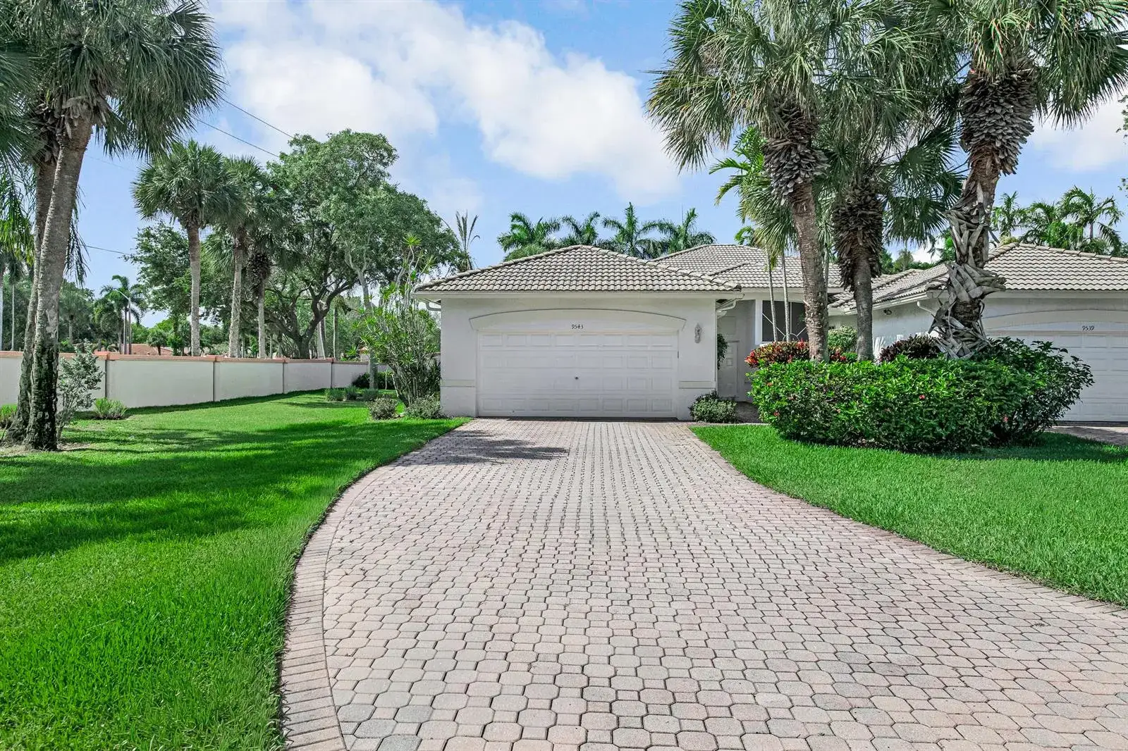 9543 Crescent View Drive N, Boynton Beach FL 33437