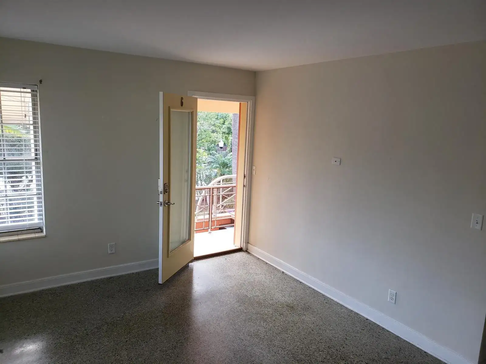 3637 S Olive Avenue, West Palm Beach FL 33405 photo 2