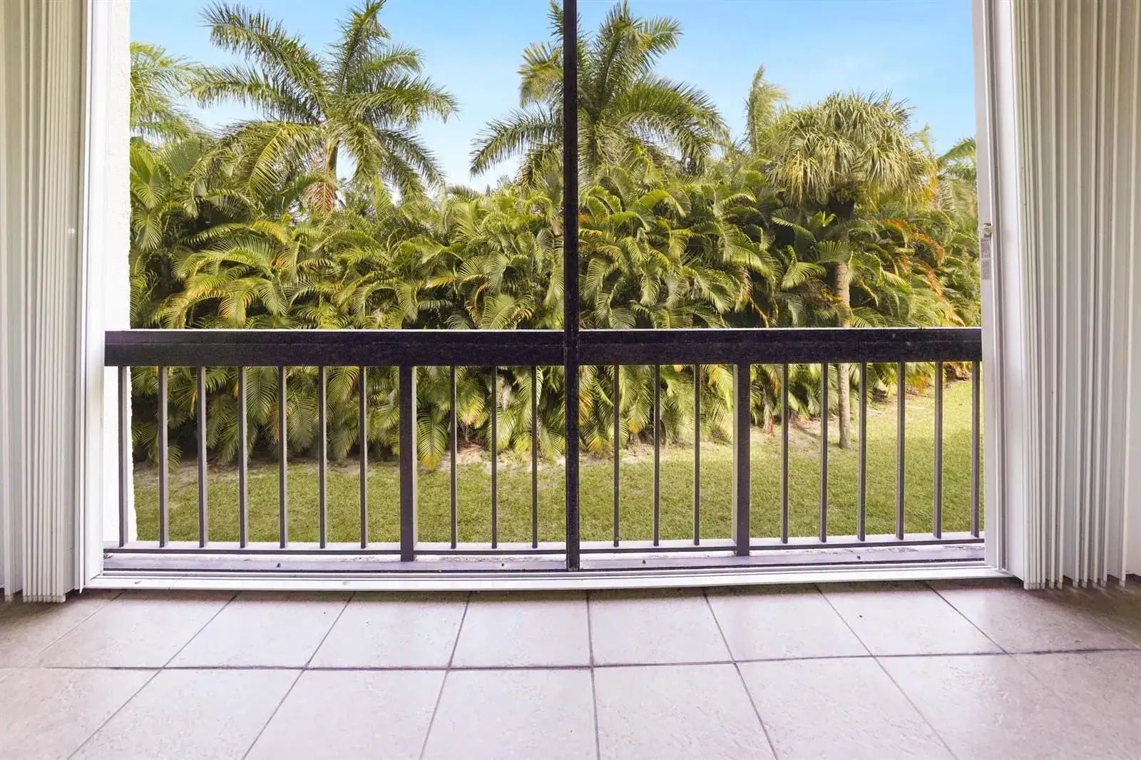 3050 Presidential Way # 205, West Palm Beach FL 33401 photo 4