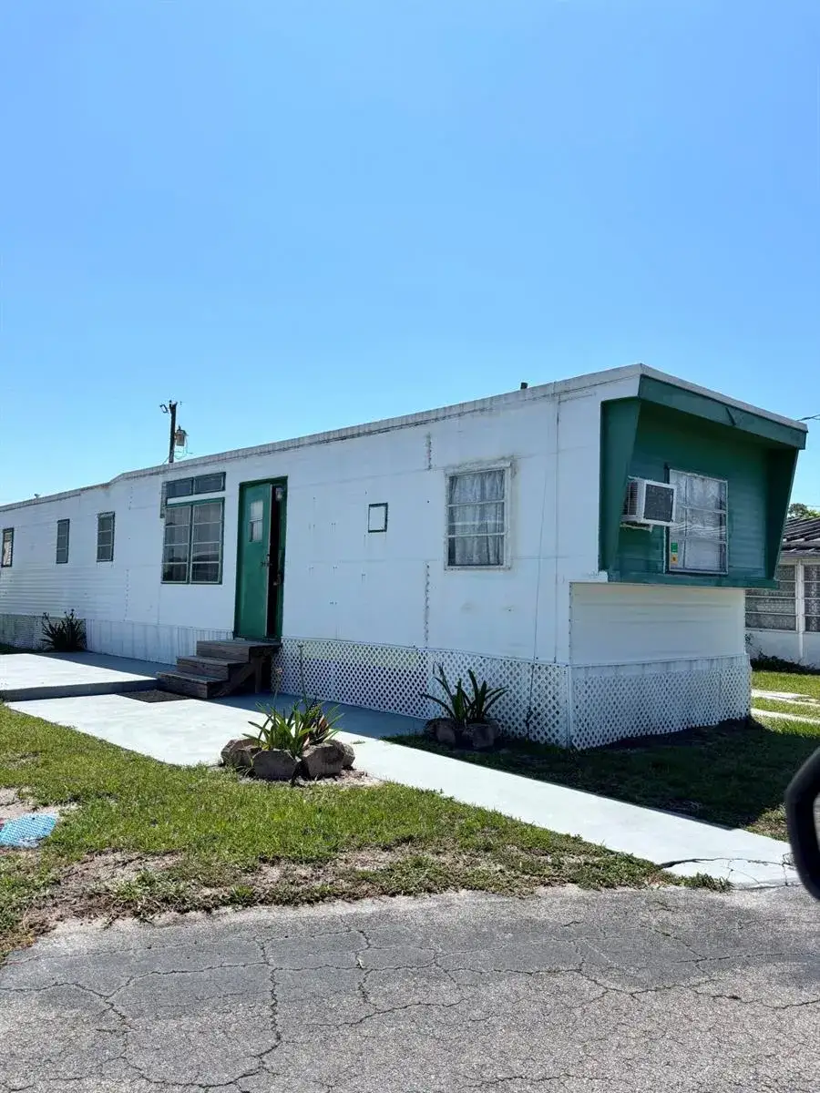 2023 St Lucie Boulevard # 125, Fort Pierce FL 34946