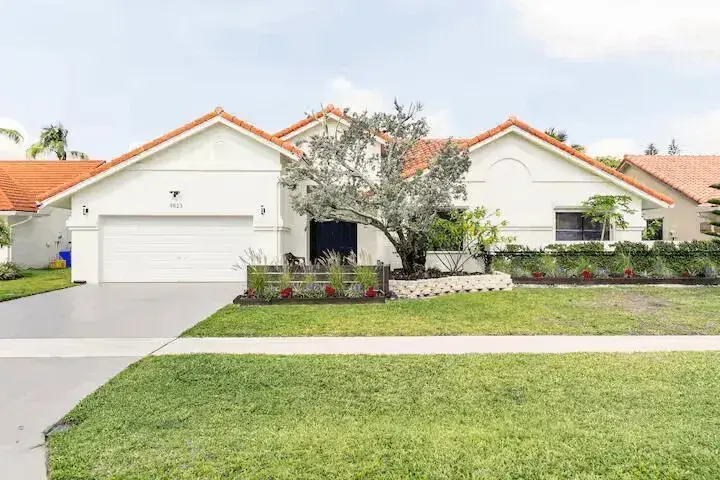 9823 Sun Pointe Drive, Boynton Beach FL 33437
