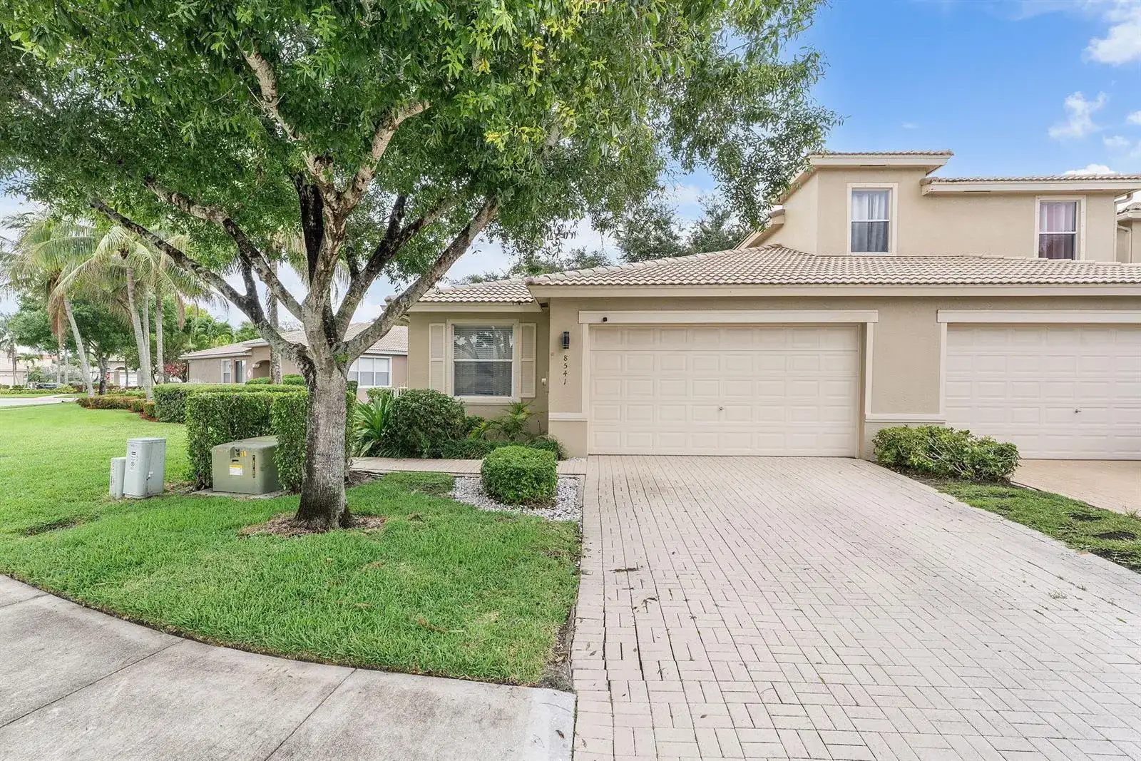 8541 Water Cay, West Palm Beach FL 33411 photo 2