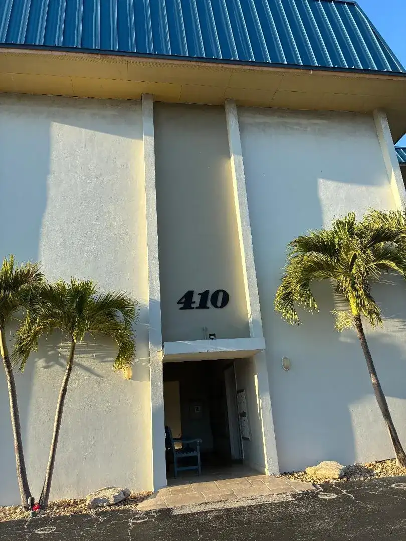 410 Wilma Circle, Riviera Beach FL 33404