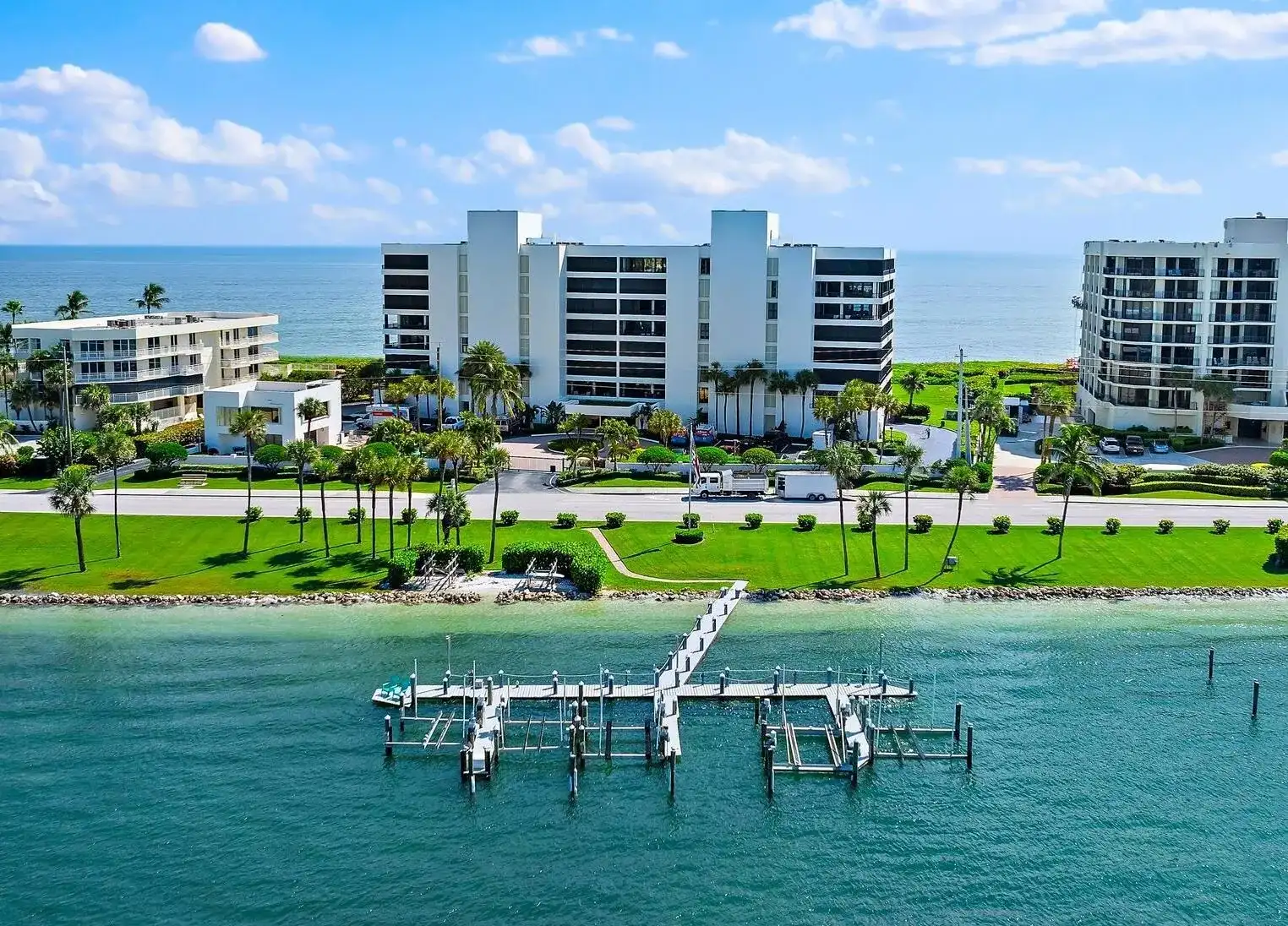 19900 Beach Road # 201, Jupiter FL 33469