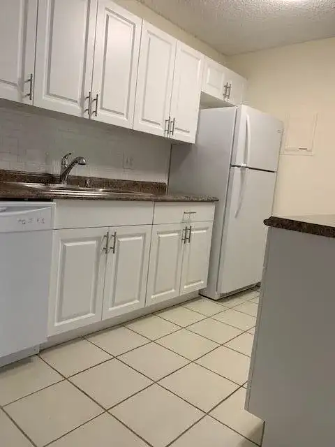 639 Executive Center Drive # 208, West Palm Beach FL 33401 photo 3
