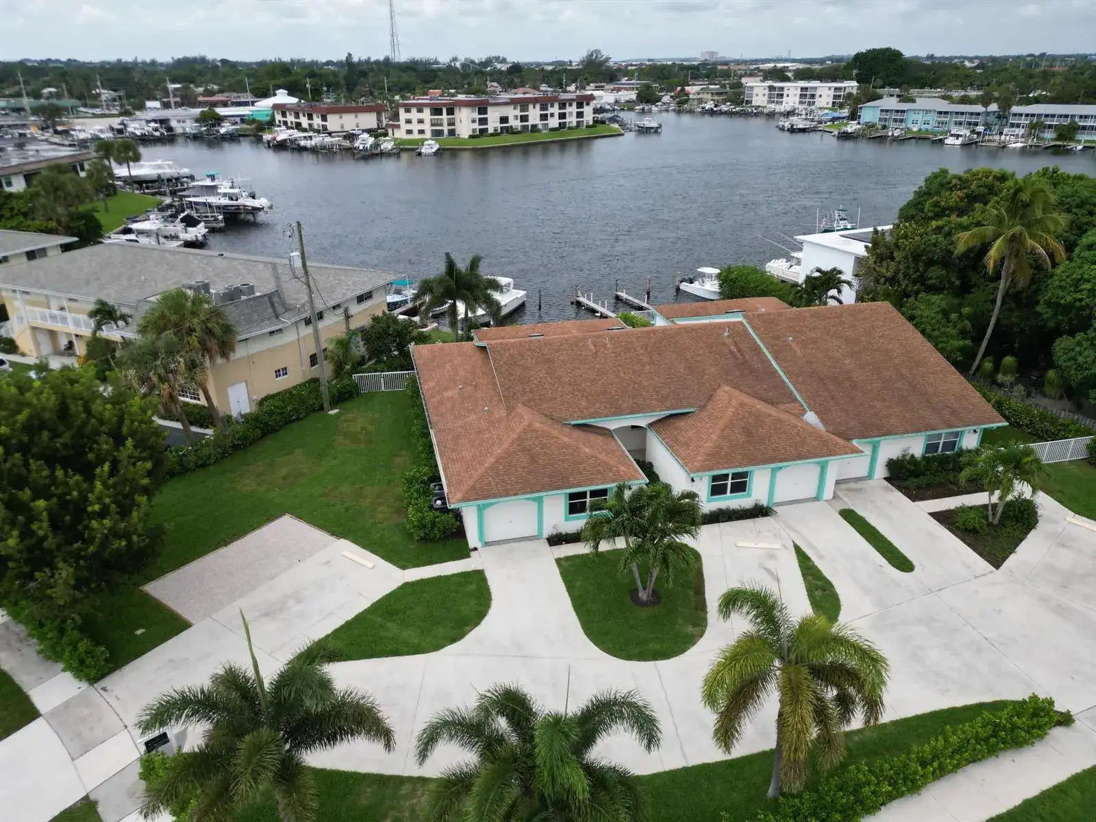 620 Southwind Circle # A, North Palm Beach FL 33408 photo 2