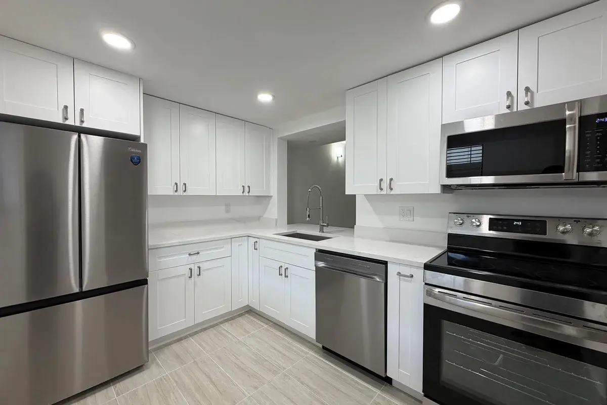 5220 Las Verdes Circle # 317, Delray Beach FL 33484