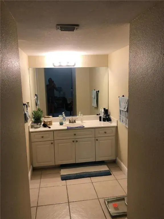 10411 N Kendall Drive # B203, Miami FL 33176
