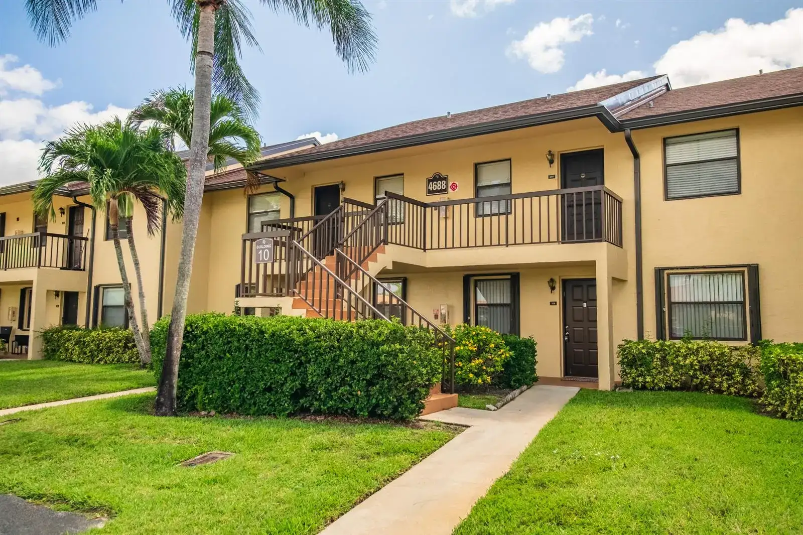 4688 Lucerne Lakes Blvd Boulevard E # 104, Lake Worth FL 33467 photo 3