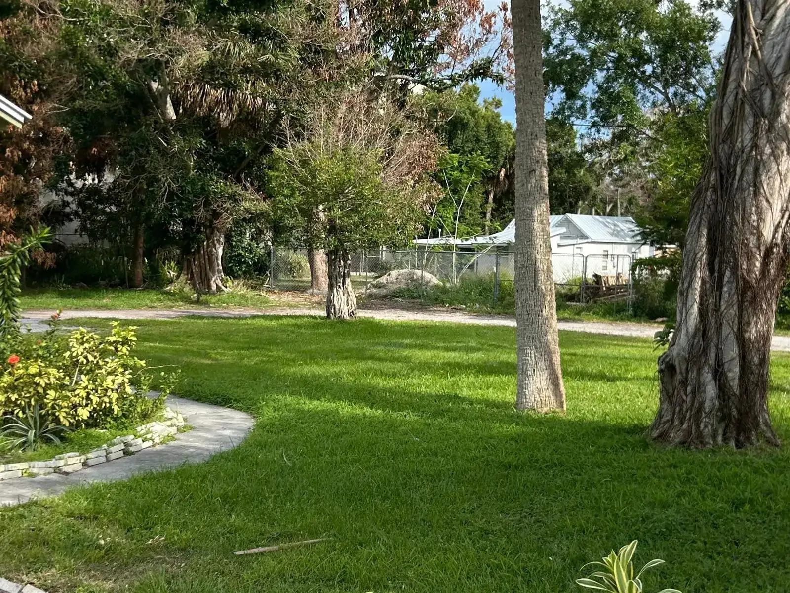 308 S 8th Street, Fort Pierce FL 34950 photo 2