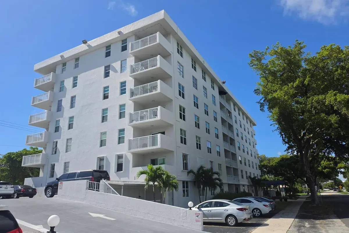 6000 NE 22nd Way # 3g, Fort Lauderdale FL 33308
