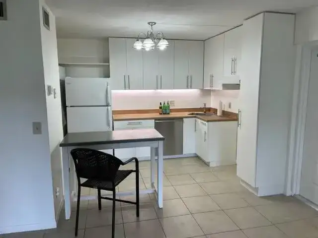 1105 Green Pine Boulevard # C1, West Palm Beach FL 33409 photo 2