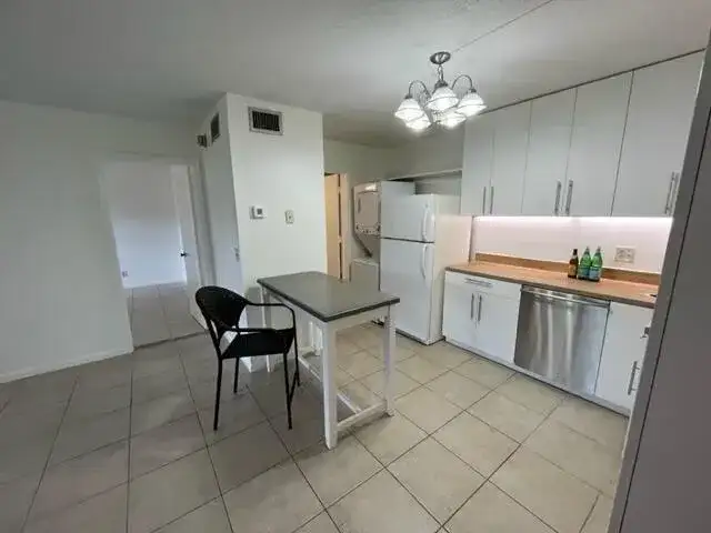 1105 Green Pine Boulevard # C1, West Palm Beach FL 33409 photo 3