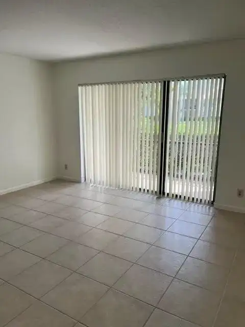 1105 Green Pine Boulevard # C1, West Palm Beach FL 33409 photo 4