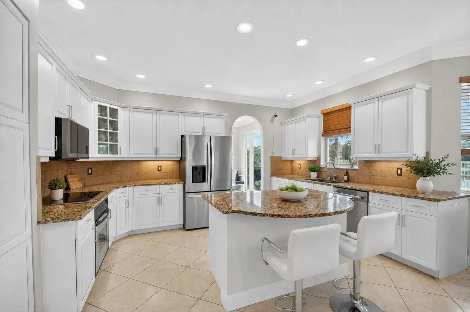 2214 Ridgewood Circle, Royal Palm Beach FL 33411 photo 2