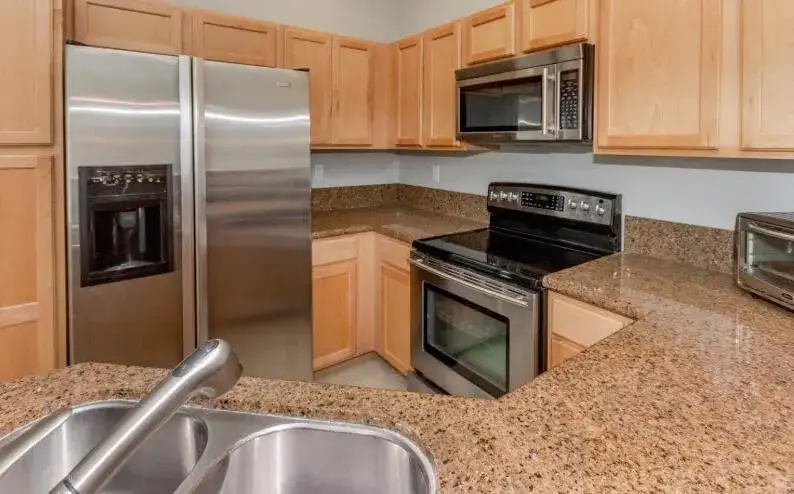 3019 Laurel Ridge Circle, Riviera Beach FL 33404 photo 2