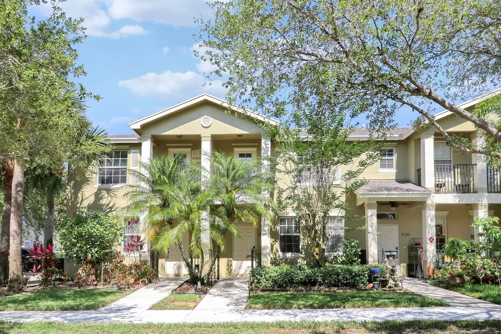 2122 SE Grand Drive, Port St. Lucie FL 34952