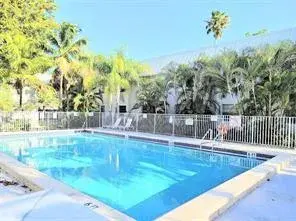 17255 SW 95th Avenue # 208, Palmetto Bay FL 33157