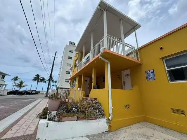 300 Georgia Street # 5, Hollywood FL 33019 photo 5