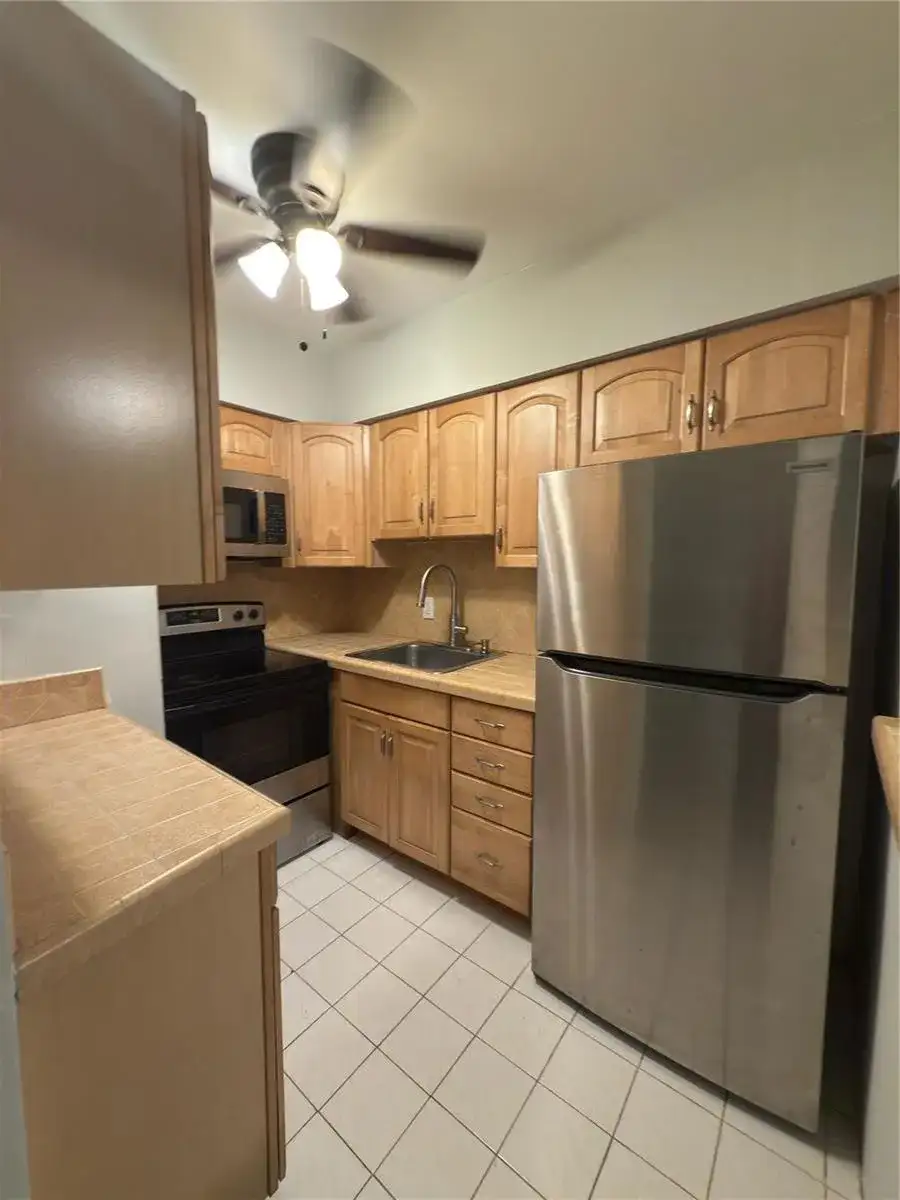 600 Layne Boulevard # 117, Hallandale Beach FL 33009 photo 2